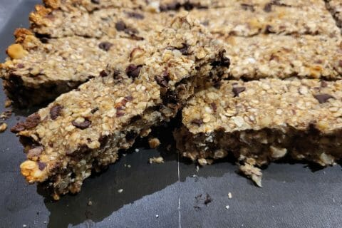 Cliquez pour zoomer ! Barres de céréales à l’avoine, noisettes, banane et chocolat Thermomix par Clarelie