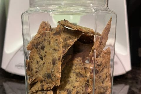 Cliquez pour zoomer ! Crackers salés à l’emmental et aux graines Thermomix par HeleneD75