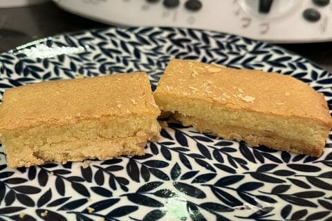 Cliquez pour zoomer ! Carrés aux amandes Thermomix par HeleneD75