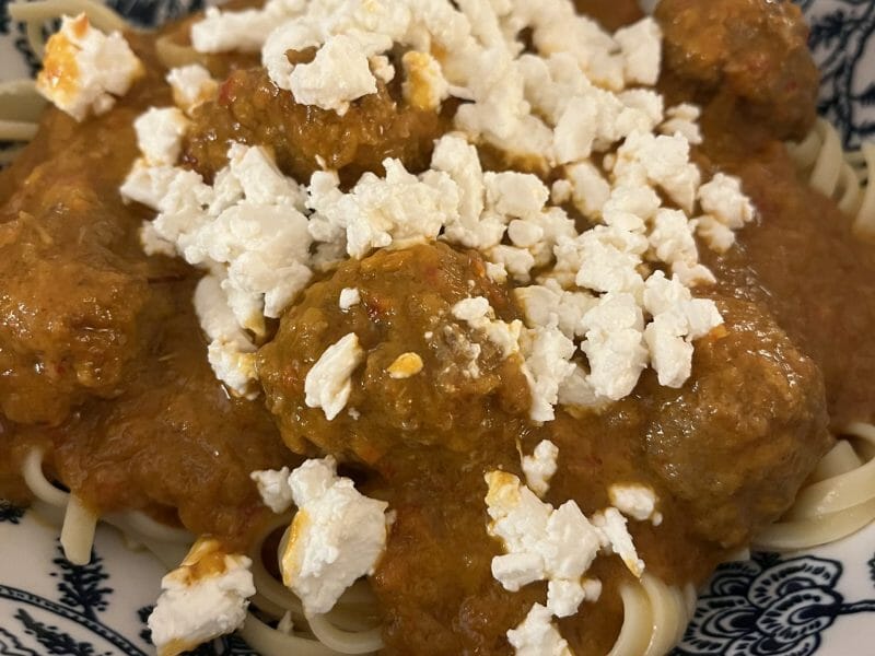 Cliquez pour zoomer ! Boulettes de viande sauce aux poivrons rouges Thermomix par HeleneD75