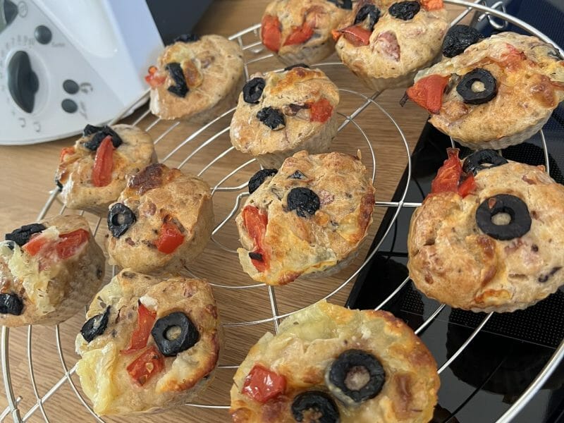 Cliquez pour zoomer ! Muffins salés façon pizza Thermomix par HeleneD75