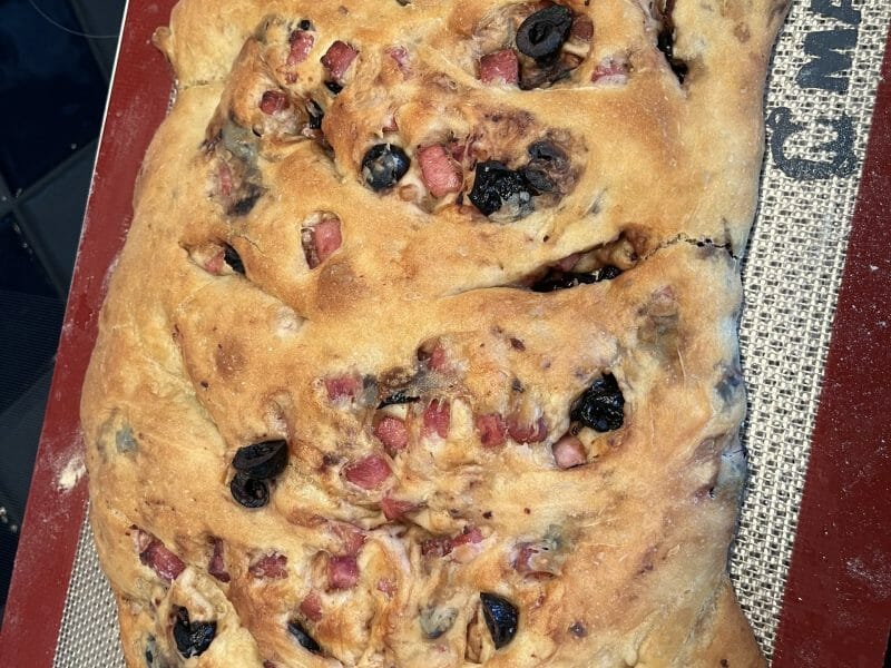 Cliquez pour zoomer ! Fougasse olives et lardons Thermomix par HeleneD75