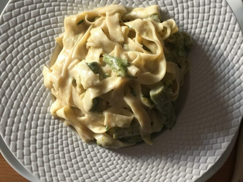 Cliquez pour zoomer ! Tagliatelles aux asperges vertes Thermomix par HeleneD75