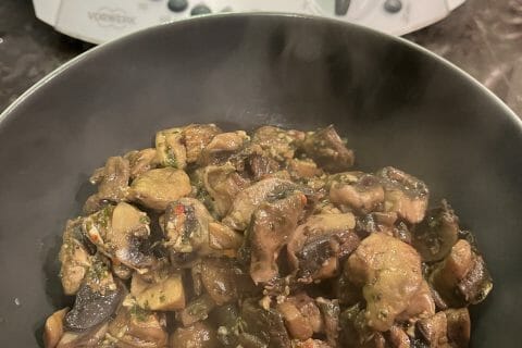 Cliquez pour zoomer ! Champignons à l’ail Thermomix par HeleneD75