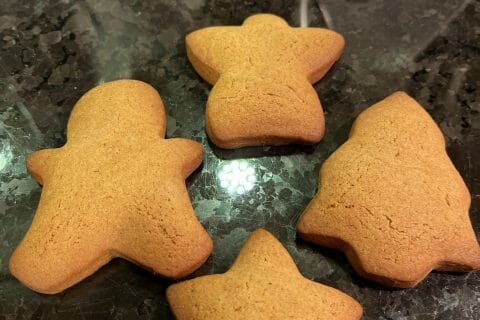 Cliquez pour zoomer ! Biscuits pain d’épices de la Saint Nicolas Thermomix par HeleneD75