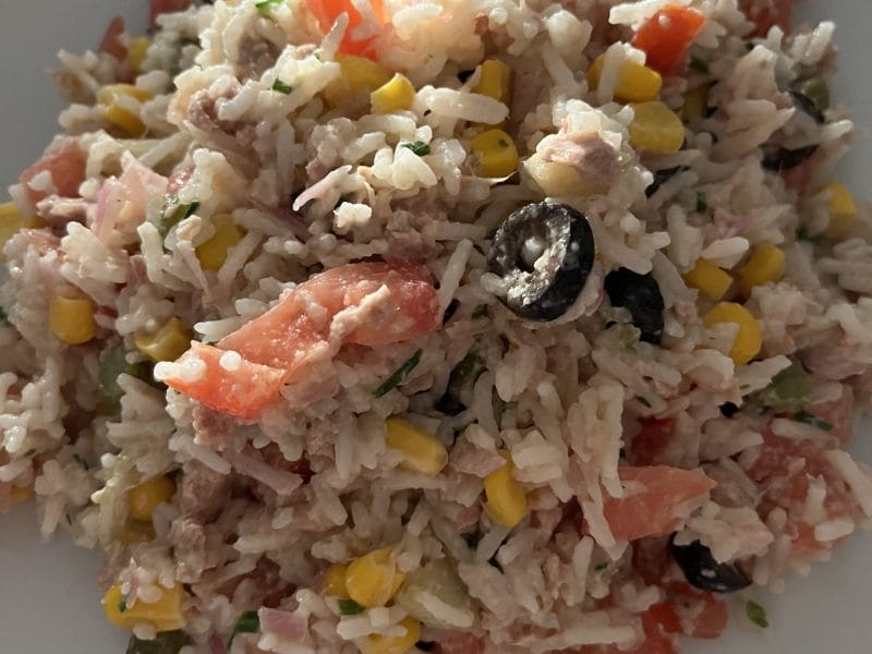 Cliquez pour zoomer ! Salade de riz au thon et aux légumes croquants Thermomix par HeleneD75