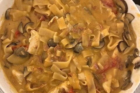 Cliquez pour zoomer ! Pennes au poulet, tomates et champignons Thermomix par HeleneD75