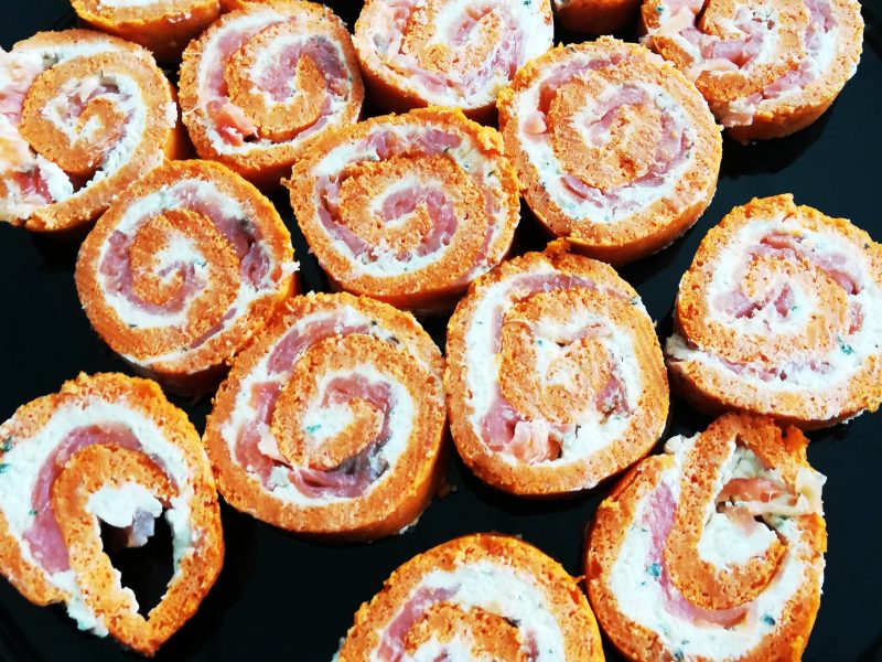 Cliquez pour zoomer ! Roulé à la tomate, saumon et fromage Thermomix par crousti