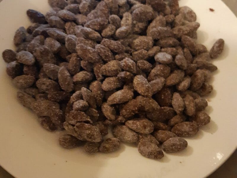 Cliquez pour zoomer ! Amandes au chocolat Thermomix par Lozari