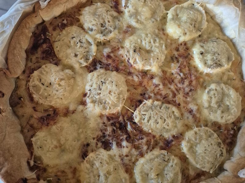 Cliquez pour zoomer ! Quiche oignons, chèvre et miel Thermomix par Audrey66