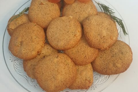 Cliquez pour zoomer ! Cookies romarin et abricots au Thermomix