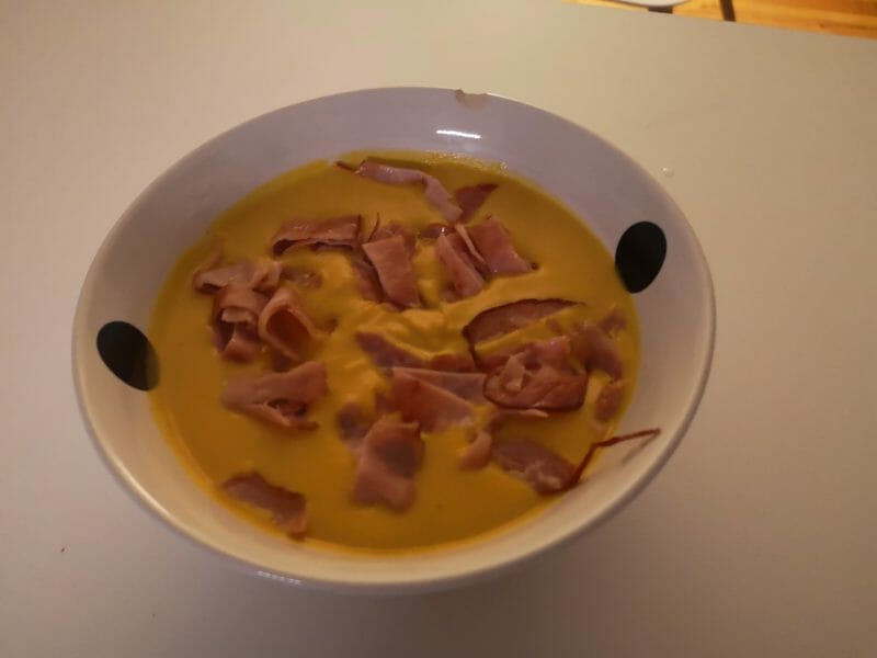 Cliquez pour zoomer ! Velouté carottes et pommes, au lait de coco Thermomix par amande-b