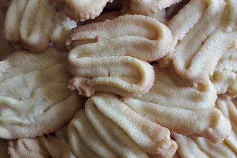 Cliquez pour zoomer ! Sablés à la presse à biscuits au Thermomix