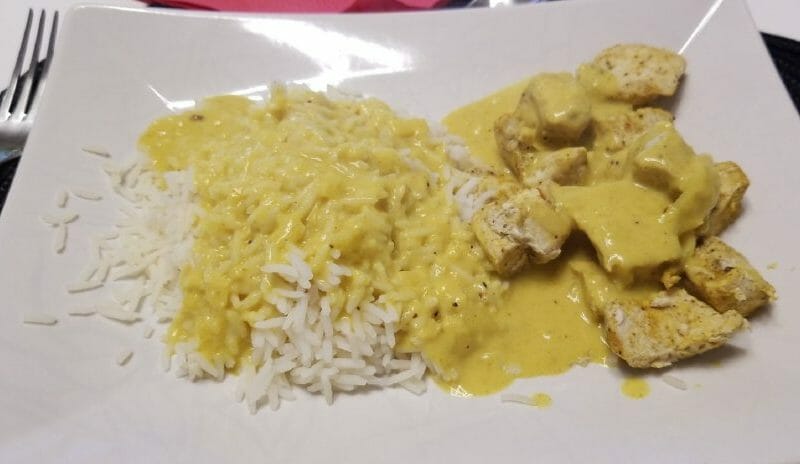 Cliquez pour zoomer ! Blancs de poulet sauce moutarde et curry Thermomix par Lili-Orely