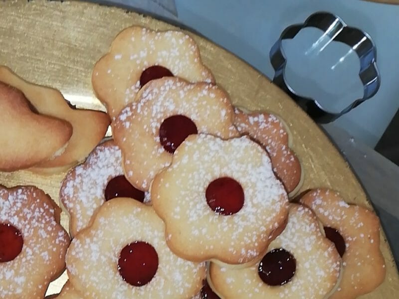 Cliquez pour zoomer ! Sablés à la confiture Thermomix par Julie-Kerry