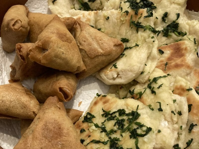 Cliquez pour zoomer ! Naans à l’ail et à la coriandre Thermomix par Aline_18