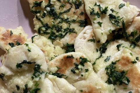 Cliquez pour zoomer ! Naans à l’ail et à la coriandre Thermomix par Aline_18