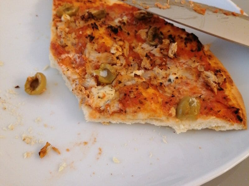 Cliquez pour zoomer ! Pizza au thon et aux olives Thermomix par Julia :-)