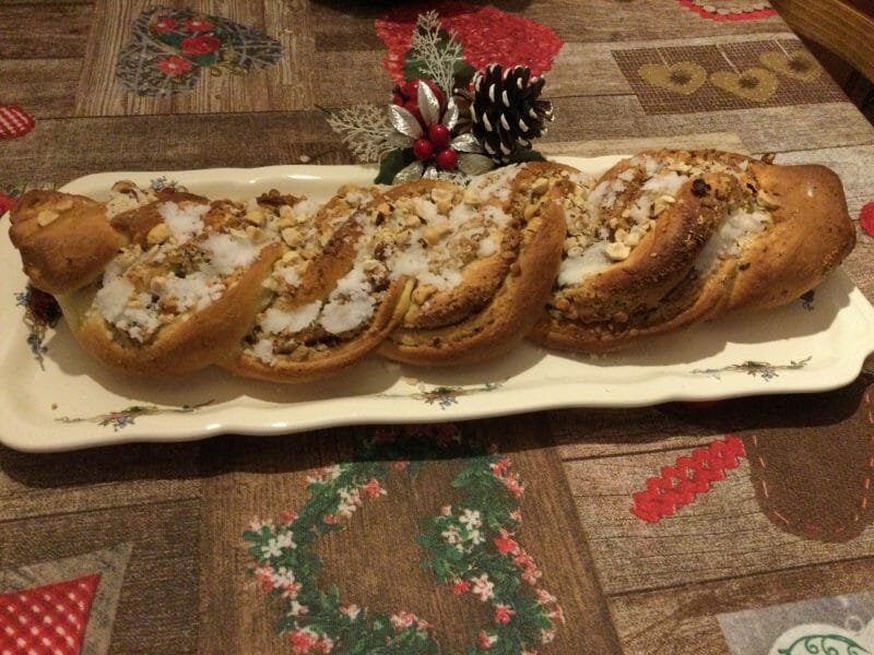 Cliquez pour zoomer ! Brioche tressée aux noisettes Thermomix par Bredala