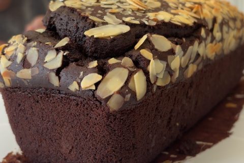 Cliquez pour zoomer ! Cake ultra moelleux au chocolat Thermomix par Catalane-Life