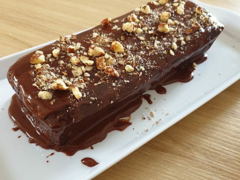 Cliquez pour zoomer ! Cake chocolat noisettes fondant Thermomix par Lucie_66