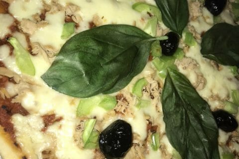 Cliquez pour zoomer ! Pizza au thon et aux olives au Thermomix