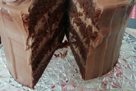 Cliquez pour zoomer ! Layer cake Kinder Bueno Thermomix par Aure63