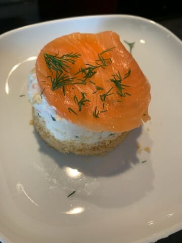 Cliquez pour zoomer ! Cheesecake au saumon sans cuisson Thermomix par Sabrina1978