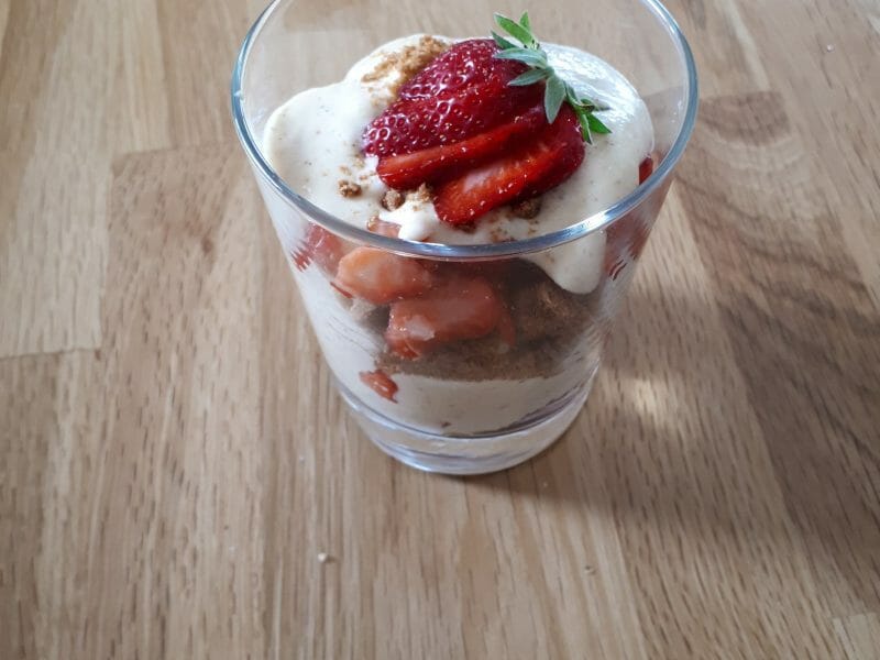 Cliquez pour zoomer ! Tiramisu aux framboises et spéculoos Thermomix par finlandelo