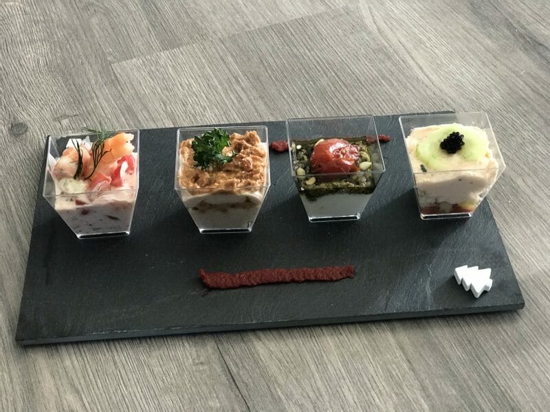 Cliquez pour zoomer ! Verrines mousse de jambon et pesto de tomates confites Thermomix par karo44
