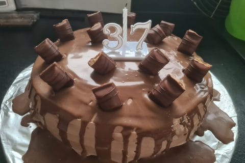 Cliquez pour zoomer ! Layer cake Kinder Bueno Thermomix par EstelleGd