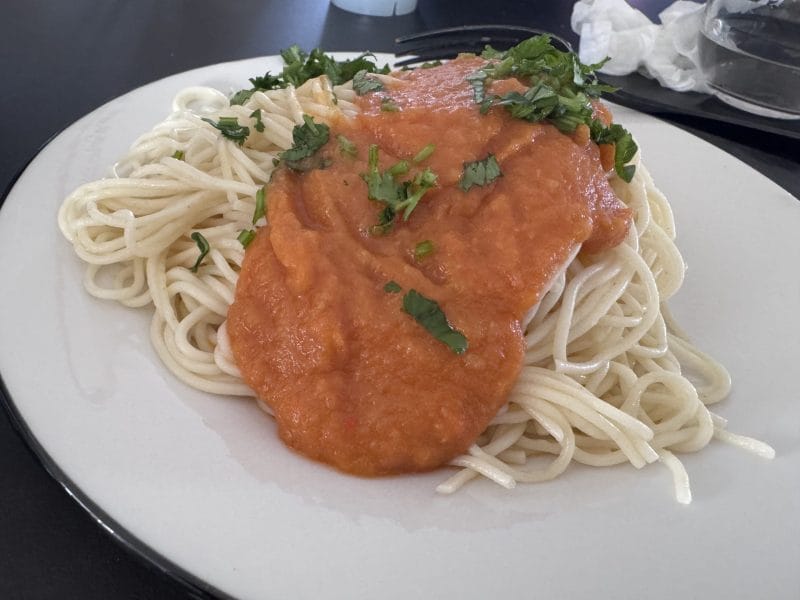 Cliquez pour zoomer ! Pâtes aux tomates et poivrons Thermomix par sabrina15