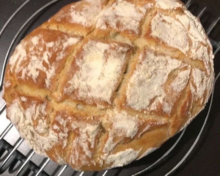 Cliquez pour zoomer ! Pain Cocotte Thermomix par Elodie79