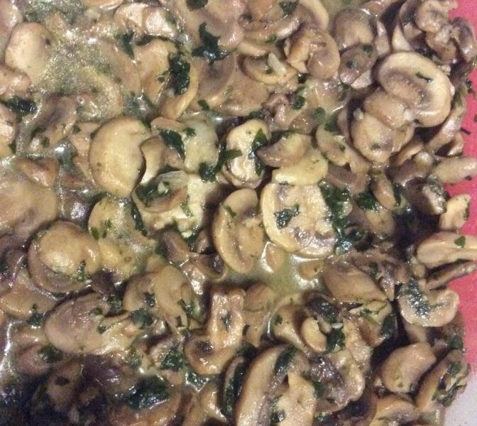 Cliquez pour zoomer ! Champignons à l’ail Thermomix par vivie3665