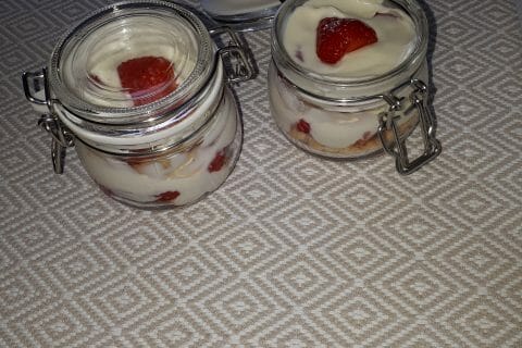 Cliquez pour zoomer ! Délices fraises et chocolat blanc au Thermomix