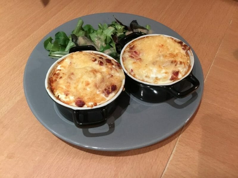 Cliquez pour zoomer ! Oeufs cocotte en parmentier Thermomix par R1200gs