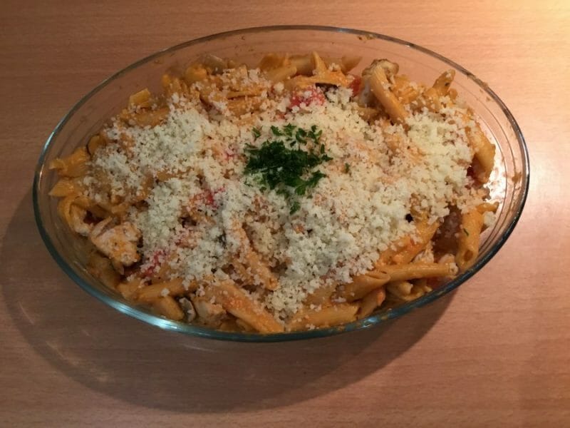 Cliquez pour zoomer ! Pennes au poulet, tomates et champignons Thermomix par R1200gs