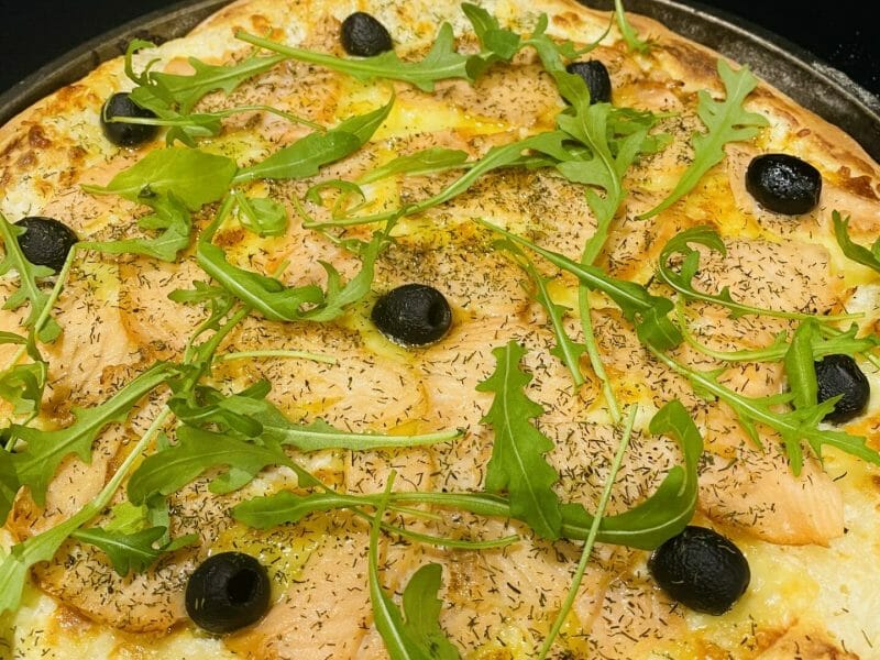 Cliquez pour zoomer ! Pizza au saumon et sauce kiri Thermomix par Sylvie