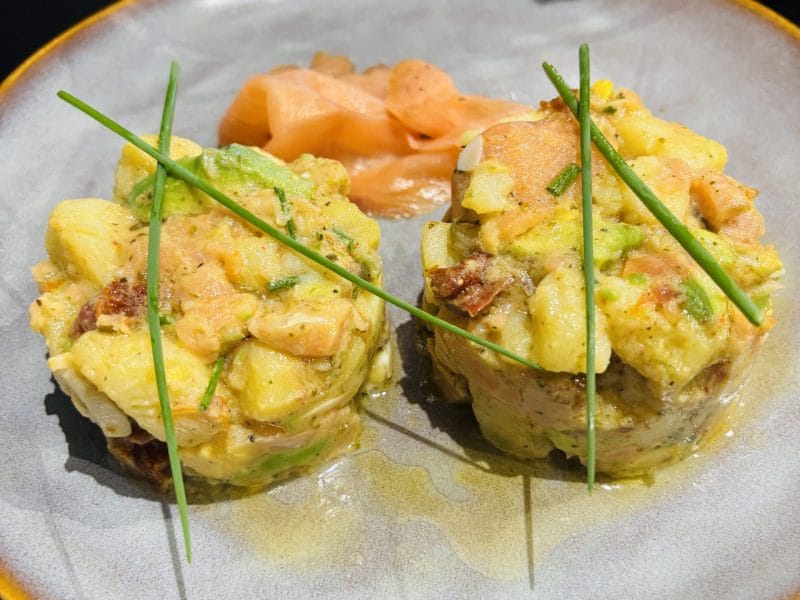 Cliquez pour zoomer ! Salade pommes de terre, saumon et avocat Thermomix par Sylvie