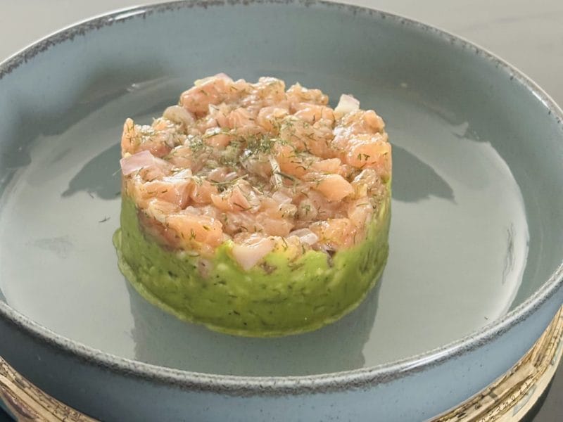Cliquez pour zoomer ! Tartare aux 2 saumons sur purée d’avocat Thermomix par Sylvie