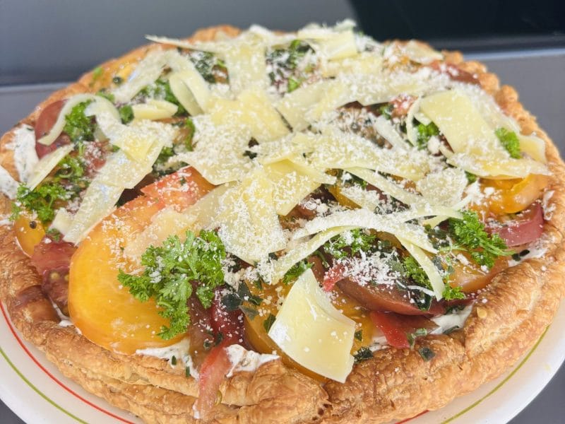 Cliquez pour zoomer ! Tarte feuilletée fromage frais et tomates Thermomix par Sylvie