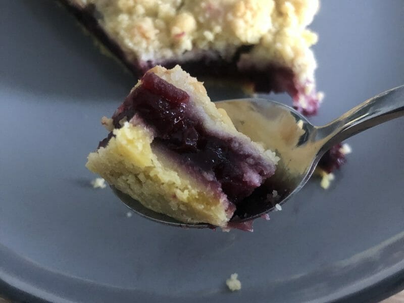 Cliquez pour zoomer ! Tarte aux cerises façon crumble Thermomix par Laurine_42