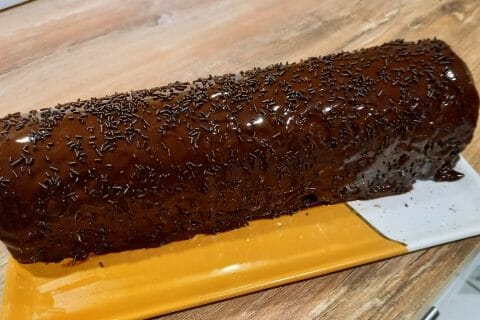 Cliquez pour zoomer ! Bûche mousse au chocolat Thermomix par gini000