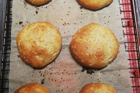 Cliquez pour zoomer ! Pains hamburger Thermomix par Stephanie0407