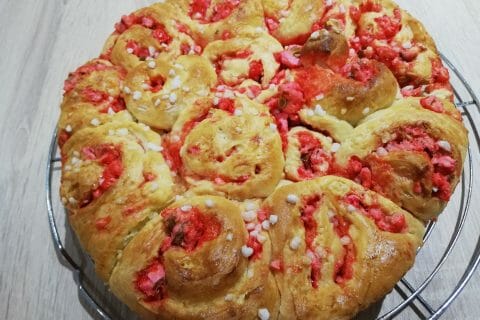 Cliquez pour zoomer ! Brioche aux pralines roses au Thermomix