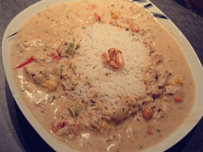 Cliquez pour zoomer ! Effiloché de poulet aux cacahuètes Thermomix par Ji Nawak