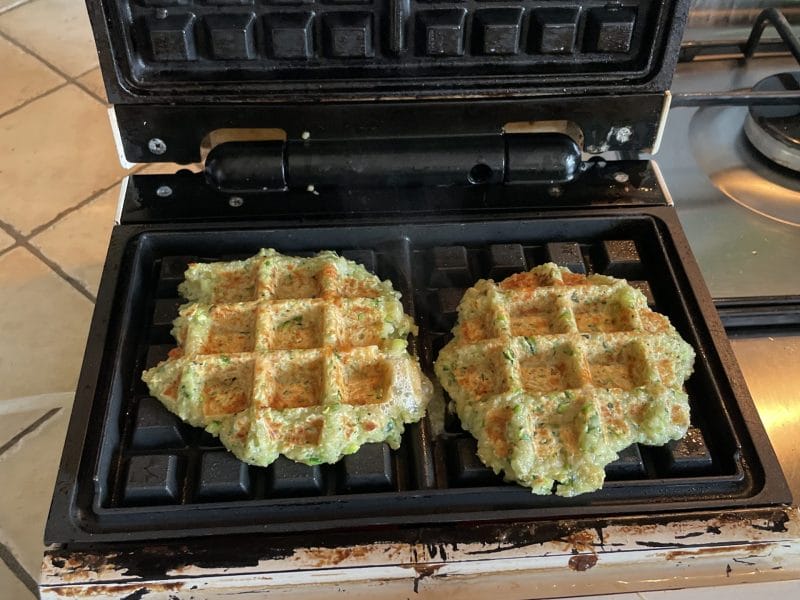 Cliquez pour zoomer ! Galettes de courgettes grecques Thermomix par maitrea