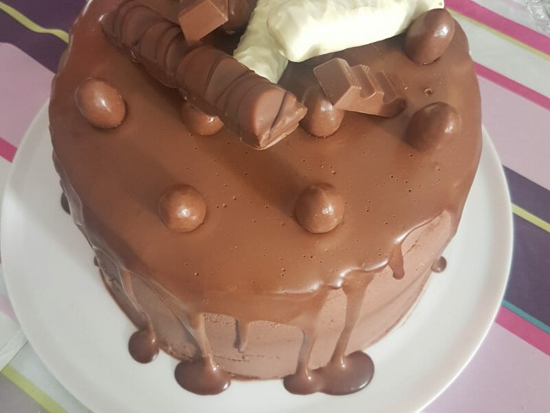 Cliquez pour zoomer ! Layer cake Kinder Bueno Thermomix par Lisonelise