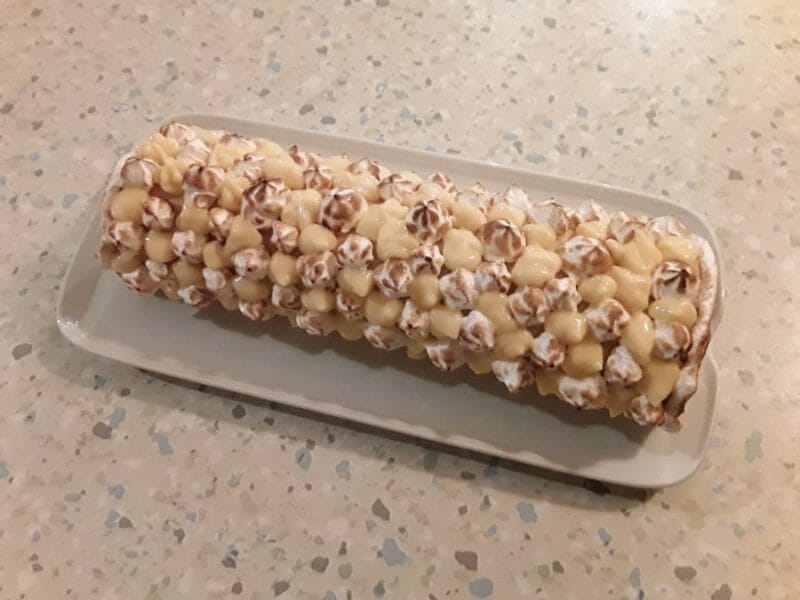 Cliquez pour zoomer ! Bûche au citron meringuée Thermomix par Lauren06