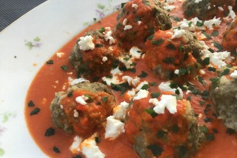 Cliquez pour zoomer ! Boulettes de viande sauce aux poivrons rouges Thermomix par valou31150